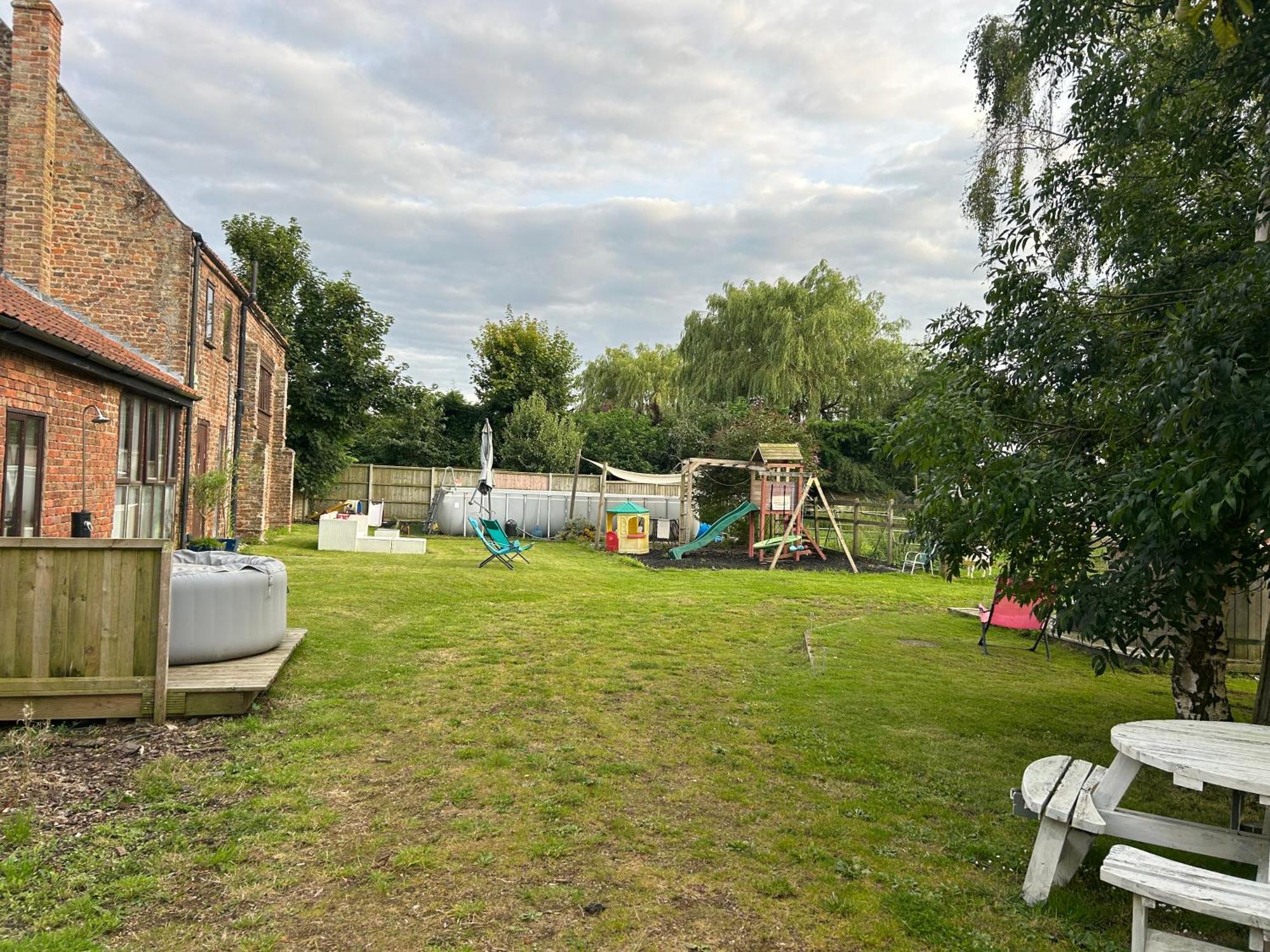 Willow Barn Wisbech Luaran gambar